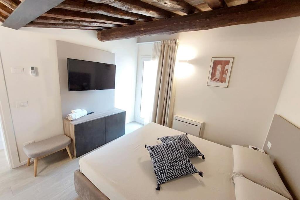 Ferienwohnung Residenza Subitosanto "Gigliola" 9A - Bilocale Con Terrazzo Esclusivo Cupola Basilica Di Sant'Antonio- Padua Exterior foto