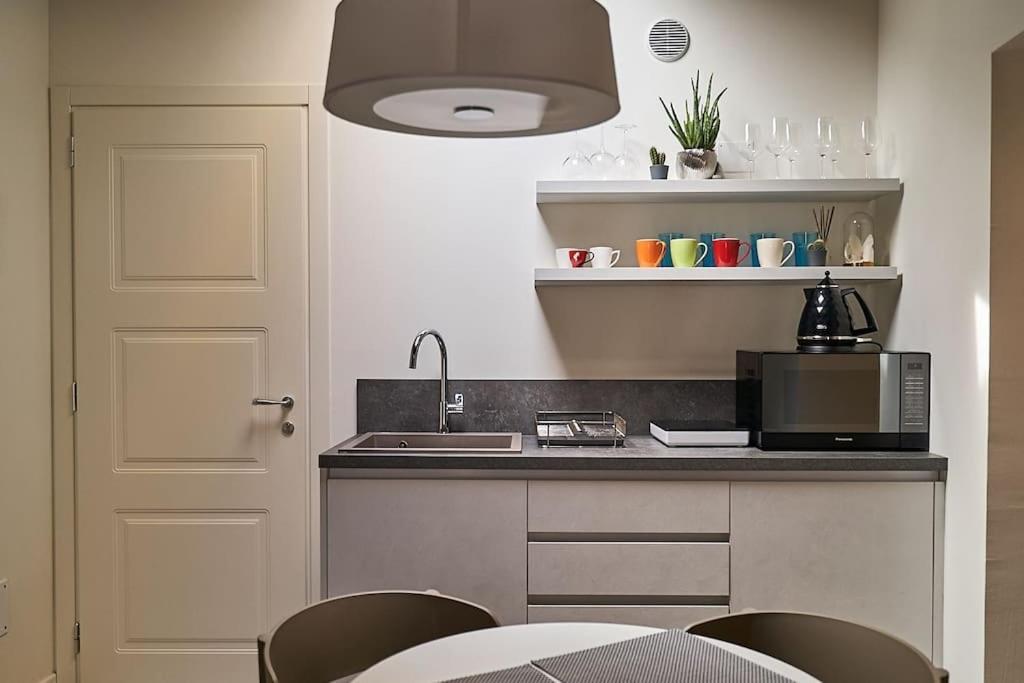 Ferienwohnung Residenza Subitosanto "Gigliola" 9A - Bilocale Con Terrazzo Esclusivo Cupola Basilica Di Sant'Antonio- Padua Exterior foto